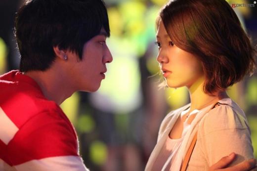 MBC '넌 내게 반했어' 정용화(왼쪽)와 박신혜 ⓒ사진=제이에스픽쳐스 제공