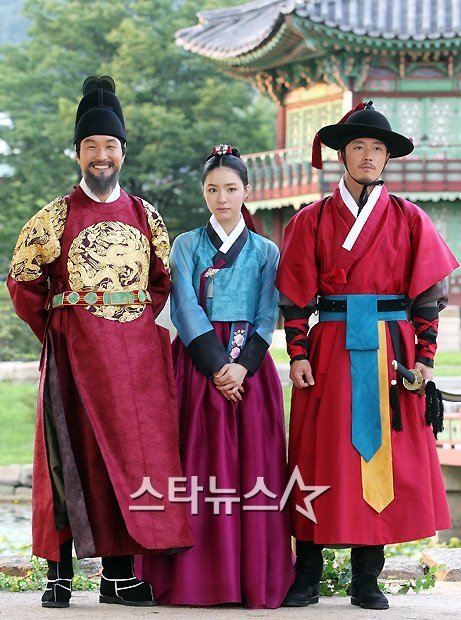 SBS '뿌리깊은 나무'에 출연하는 한석규(왼쪽부터), 신세경, 장혁 ⓒ사진=홍봉진 기자