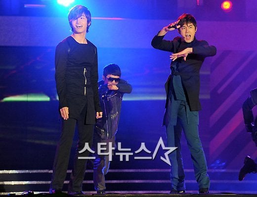 그룹 동방신기 ⓒ최준필 인턴기자