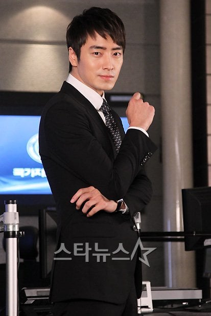 배우 이준혁
