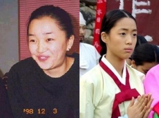 수애(왼쪽)와 은정 ⓒ출처= 온라인 커뮤니티 게시판