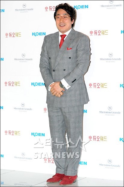 김한석이 27일 오전 득녀 소식에 기쁨의 눈물을 흘리고 있다(작은 사진은 출산 직후 딸의 모습) <사진=MBC '기분 좋은 날' 화면 캡처>