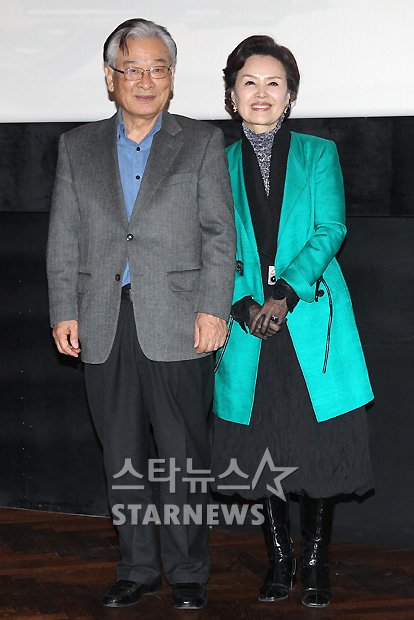 SBS 플러스 '그대를 사랑합니다' 주연배우 이순재(왼쪽)와 정영숙 ⓒ사진=이기범 기자