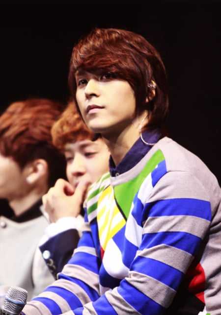 비스트 손동운