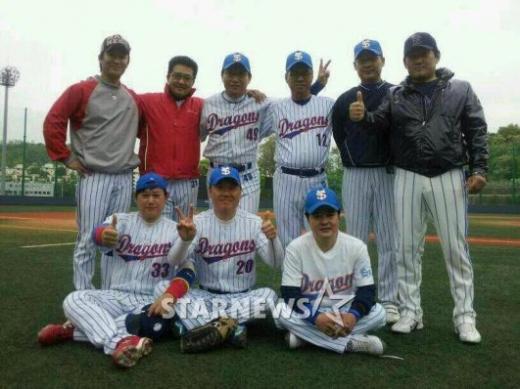 이창훈(윗줄 맨 왼쪽) ⓒYS드래곤즈