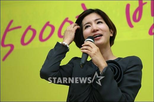 황정민 아나운서가 19일 'FM대행진' 5000회 방송 기념식에서 소감을 말하고 있다 ⓒ사진=임성균 기자