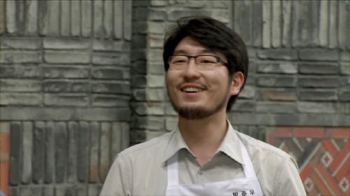 박준우가 '마셰코' 첫회에서 탈락의 위기를 벗고 웃는 모습 <사진=올'리브>