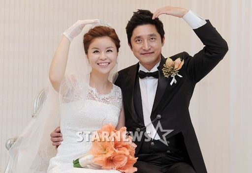 배우 유선희(왼쪽)와 신랑 고재영씨 ⓒ사진=장문선 인턴기자