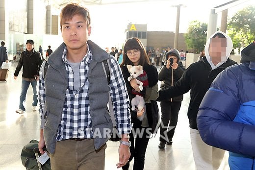 제임스박(왼쪽)과 선예 부부 ⓒ인천국제공항=이기범 기자