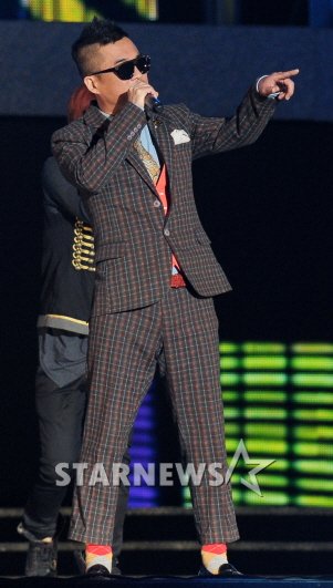 2011년 공연 당시의 김건모 ⓒ스타뉴스