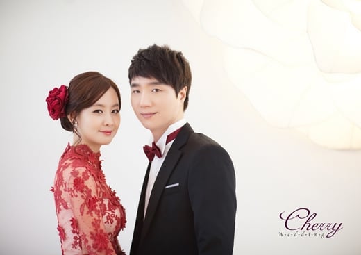 12일 결혼식을 올리는 가수 최성빈(왼쪽)과 한국 무용가 주윤주/사진제공=최성빈(웨딩 체리)