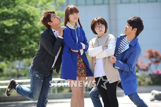 (좌측부터)서태훈 박소라 홍나영 정승환 /사진=구혜정 기자