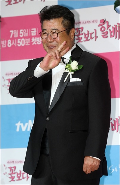 '꽃보다 할배'의 백일섭/사진=이동훈 기자