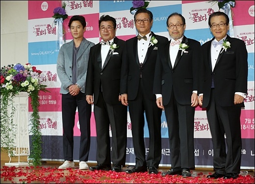 '꽃보다 할배'의 이서진 백일섭 박근형 신구 이순재(맨 좌측부터 우측으로)/사진=이동훈 기자