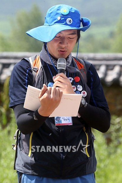 제 12회 청산리 역사 대장정을 진행중인 배우 송일국 /용정(중국)=이기범