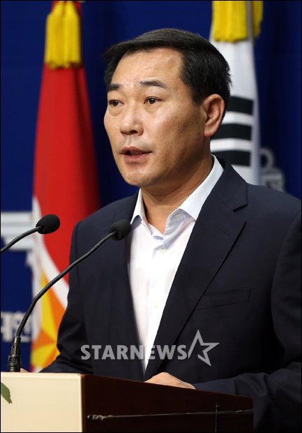 국방부 위용섭 공보담당관 /사진=최부석 기자