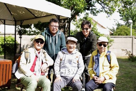 tvN '꽃보다 할배'의 백일섭 이서진 신구 이순재 박근형 /사진=tvN