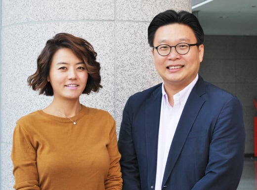 서경덕 교수(오른쪽)와 전 아나운서 손미나 /사진제공=서경덕 교수