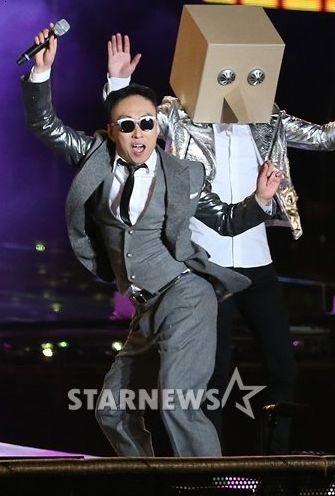 박명수와 프라이머리의 '아이 갓 씨' 무대 / 사진=이동훈 기자