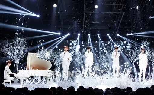 (왼쪽부터) 레이 백현 루한 첸 디오 / 사진= 스타뉴스 최부석 기자