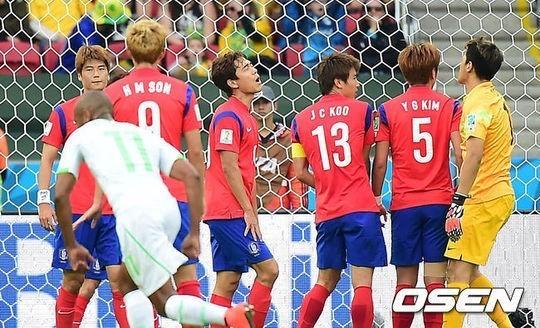 알제리에 2-4로 대패한 한국. /사진=OSEN