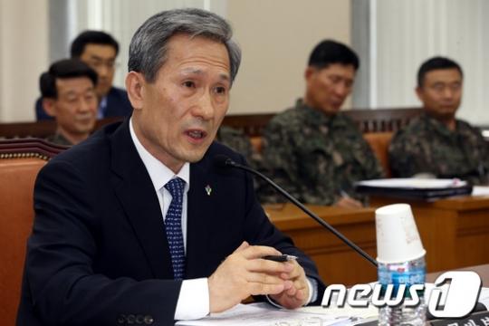 김관진 국방부장관 겸 국가안보실장/사진=뉴스1
