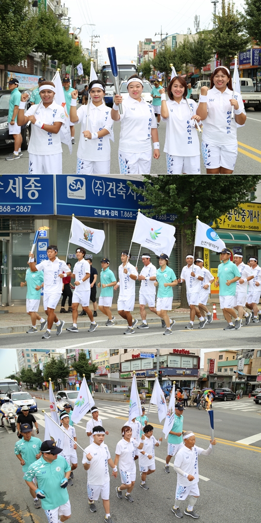 세종(1,2번째 사진)과 청주(3번째 사진) 지역 성화 봉송 모습. /사진=인천AG 조직위 제공