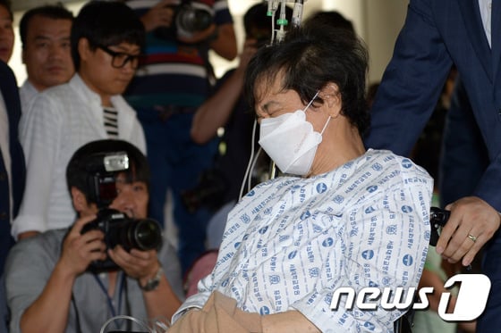 횡령·배임·조세포탈 등 혐의로 기소된 이재현 CJ그룹 회장이 항소심에서 징역 3년의 실형을 선고받았다./사진=뉴스1