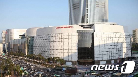 제2롯데월드 저층부 복합쇼핑몰인 '롯데월드몰'/사진=뉴스1