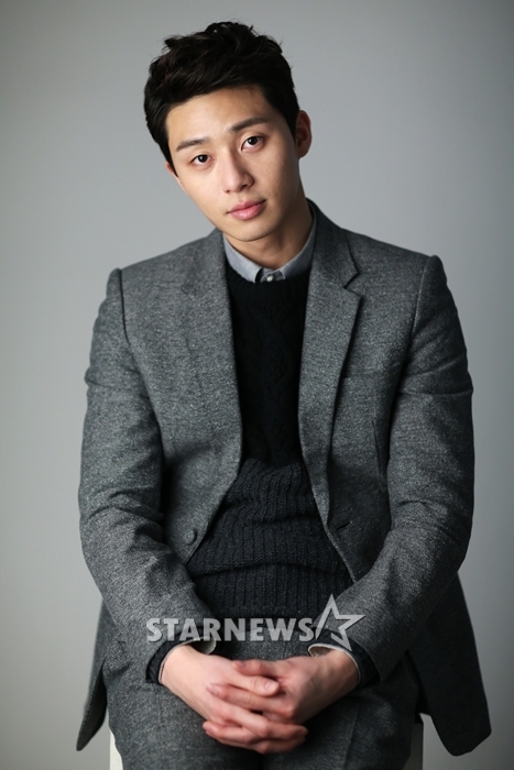 '뮤직뱅크' MC 박서준/사진=이기범 기자