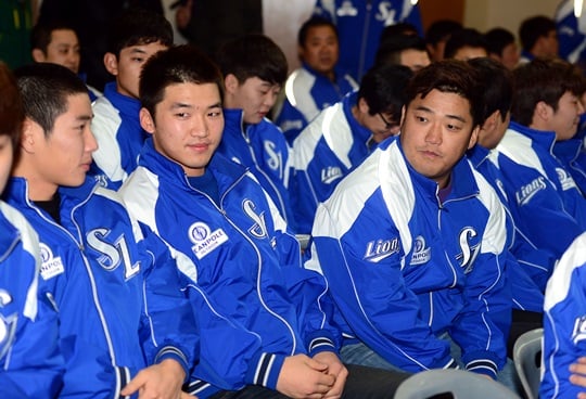 삼성 라이온즈 선수단이 15일 전지훈련을 떠난다. 사진은 12일 시무식에 참석한 선수단 모습. /사진=삼성 라이온즈 제공