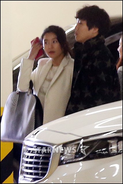 배우 예지원과 차태현/사진=임성균 기자