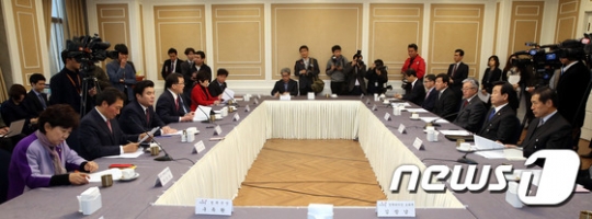 캠핑장 안전사고 재발방지 및 안전대책 관련 논의를 위한 긴급당정협의가 열렸다. /사진=뉴스1
