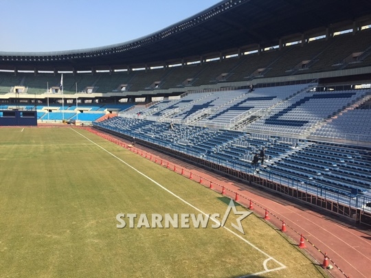 잠실주경기장 동쪽 메인 스탠드. /사진=스타뉴스 전상준 기자