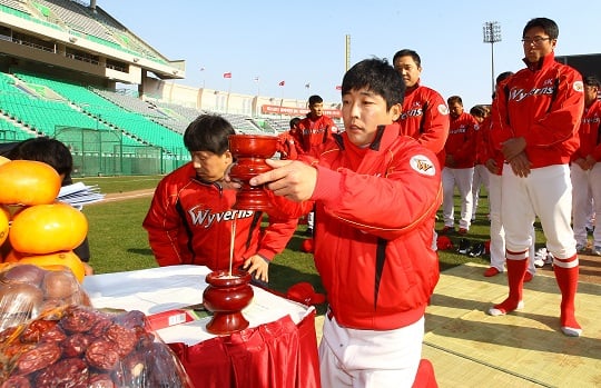 SK 와이번스가 우승 기원제를 실시했다. /사진=SK 와이번스 제공