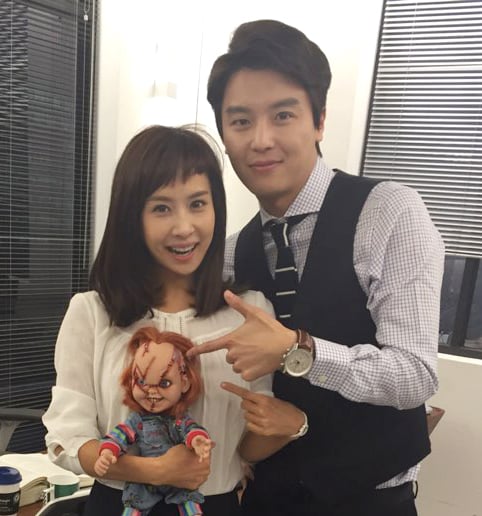SBS 주말드라마 '이혼 변호사는 연애 중' 주연 배우 조여정, 연우진 /사진제공=SBS