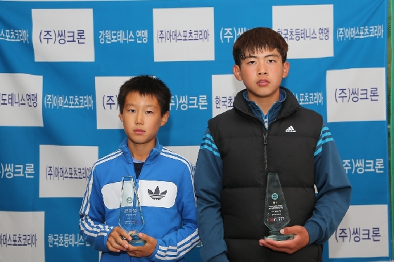 전제원(오른쪽)과 송우담. /사진=대한테니스협회 제공