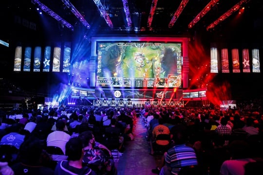 중국 대표 EDG가 MSI 준결승에서 AHQ를 잡고 결승 진출에 성공했다. /사진=라이엇 게임즈 제공