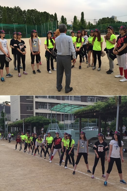 여자 연예인 야구단 선수들이 연습을 하고 있다. /사진=한스타 제공