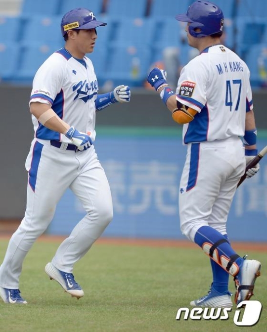 황재균(왼쪽)과 강민호. /사진=뉴스1