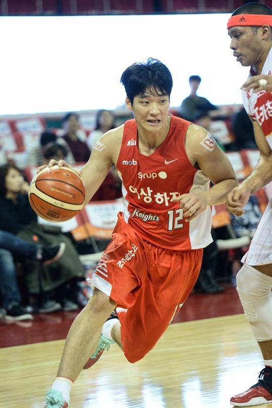 팀 연패 탈출을 이끈 이대헌. /사진=KBL 제공