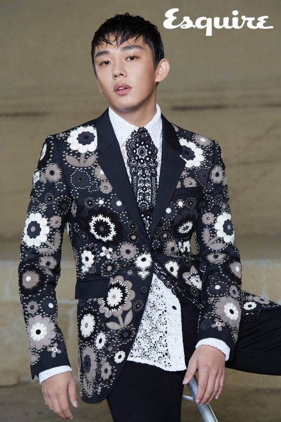 유아인