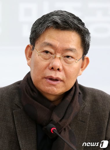 28일 새정치민주연합 탈당 의사를 밝힌 최재천 의원. /사진=뉴스1
