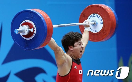 후배 폭행 혐의로 자격정지 10년의 중징계를 받은 사재혁./사진=뉴스1