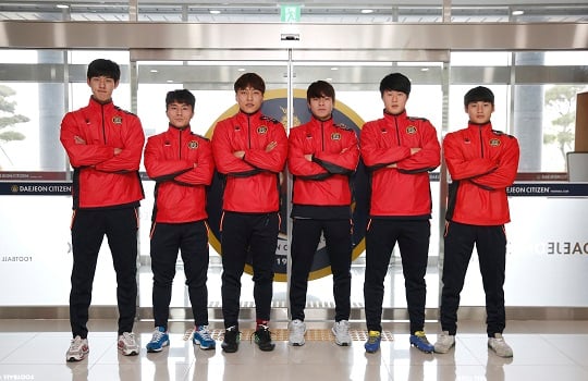 왼쪽부터 이동수,조예찬,최영효,임준식,김동곤,김해식. /사진=대전시티즌 제공