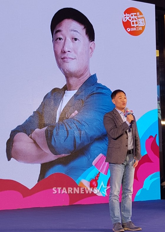 (맨 왼쪽 두번째부터 오른쪽으로)차오거 쩡솽 천챠오언 황샤오밍 뚜춘 빠오뻬이얼/사진=이경호 기자