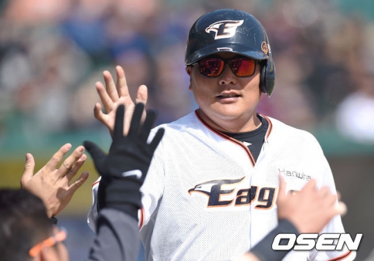 김태균.