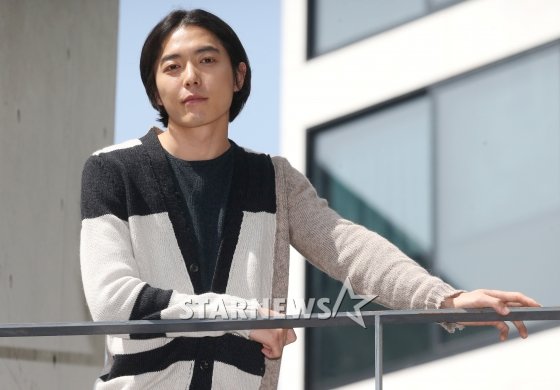 영화 '두개의 연애' 배우 김재욱 인터뷰 / 사진=이동훈 기자