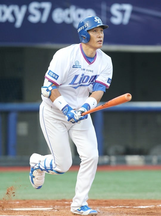 시즌 4호 홈런을 터뜨린 이승엽. /사진=삼성 라이온즈 제공