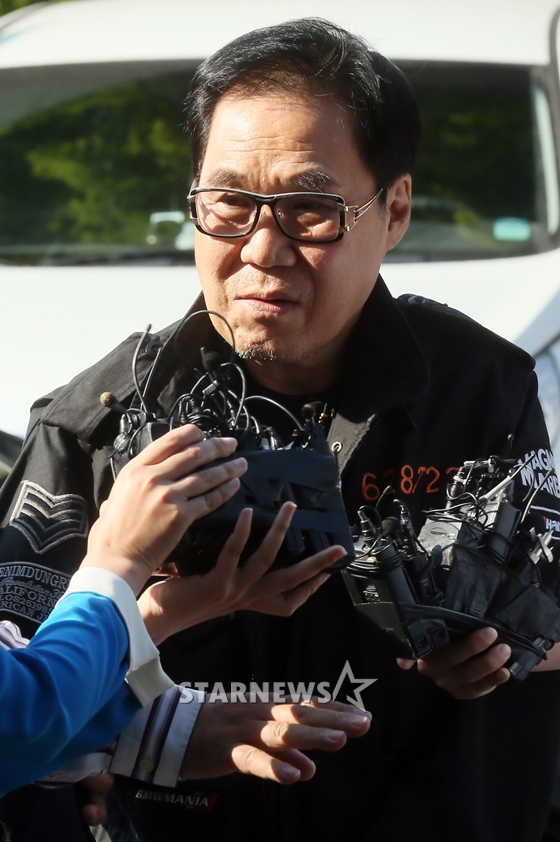 가수 겸 방송인 조영남/사진=임성균 기자